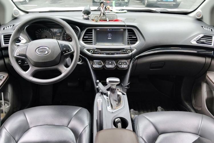 Used GAC Trumpchi GS4 2015 200T G-DCT Elite Edition Center Console