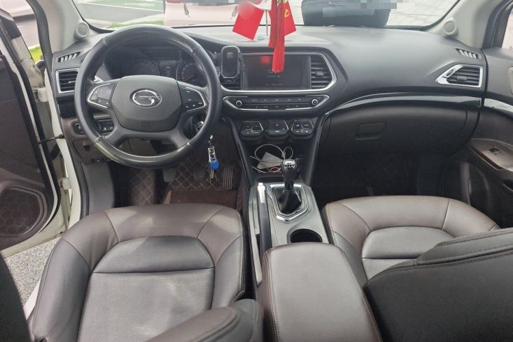 Used GAC Trumpchi GS4 2015 200T Manual Luxury Edition Center Console