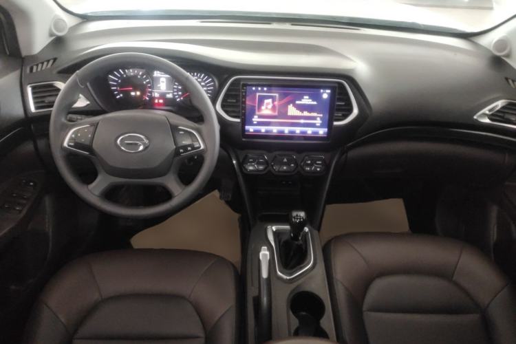 Used GAC Trumpchi GS4 2015 200T Manual Elite Edition Center Console