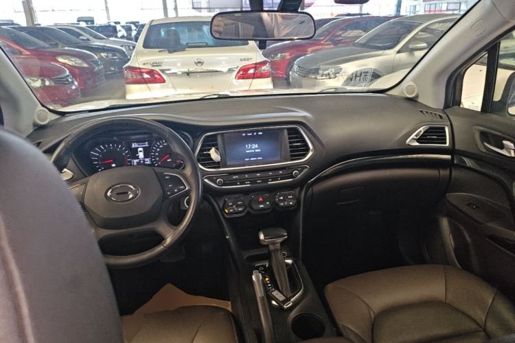 Used GAC Trumpchi GS4 2015 200T G-DCT Luxury Edition Center Console