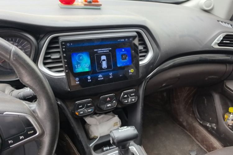 Used GAC Trumpchi GS4 2015 200T G-DCT Luxury Edition Center Console