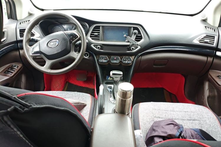 Used GAC Trumpchi GS4 2015 200T G-DCT Elite Edition Center Console