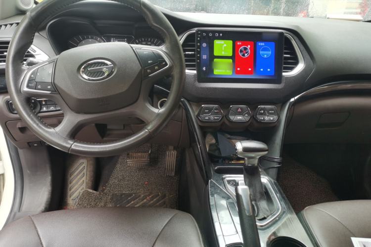Used GAC Trumpchi GS4 2015 200T G-DCT Luxury Edition Center Console