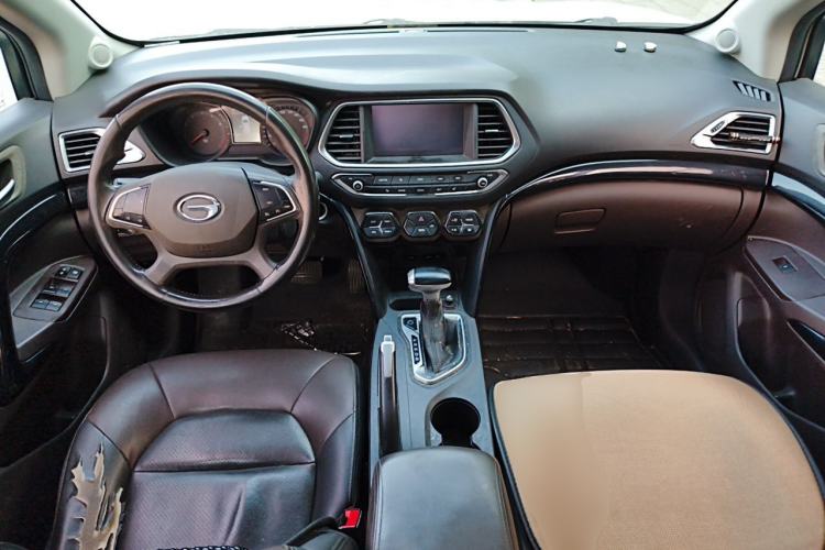 Used GAC Trumpchi GS4 2015 200T G-DCT Luxury Edition Center Console
