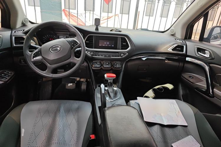 Used GAC Trumpchi GS4 2015 200T G-DCT Elite Edition Center Console