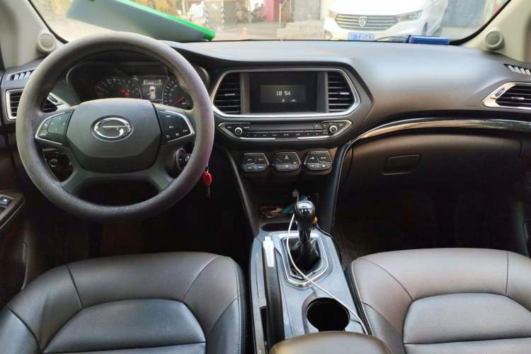 Used GAC Trumpchi GS4 2015 200T Manual Elite Edition Center Console