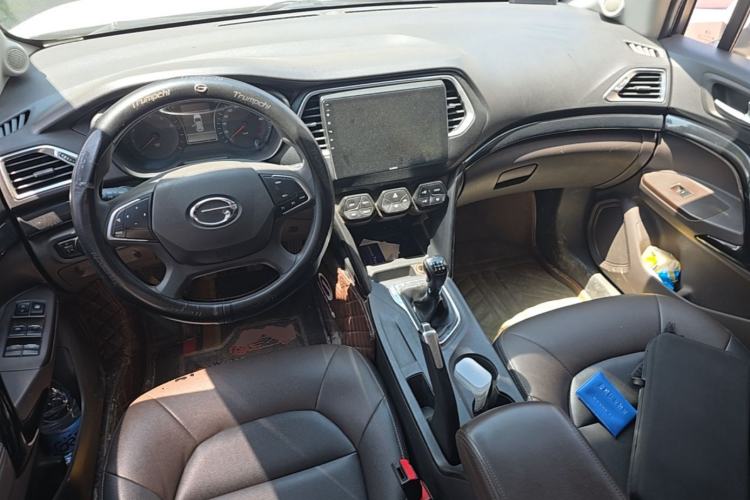 Used GAC Trumpchi GS4 2015 200T Manual Elite Edition Center Console