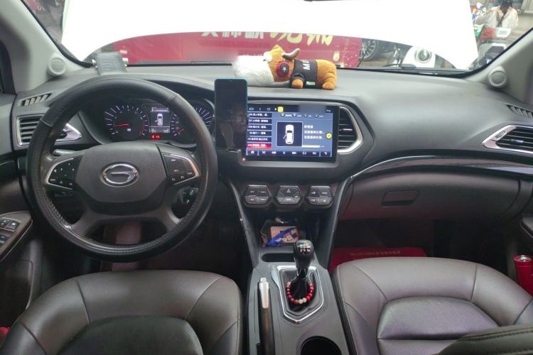 Used GAC Trumpchi GS4 2015 200T Manual Luxury Edition Center Console