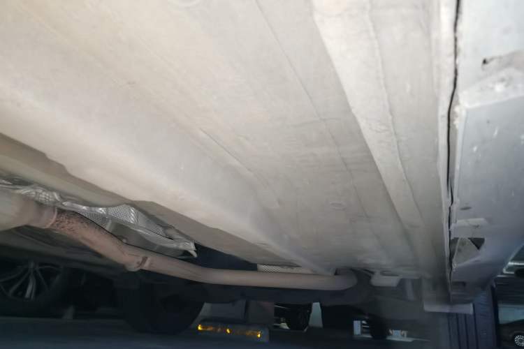 Used GAC Trumpchi GS4 2015 200T G-DCT Elite Edition Chassis Front Left