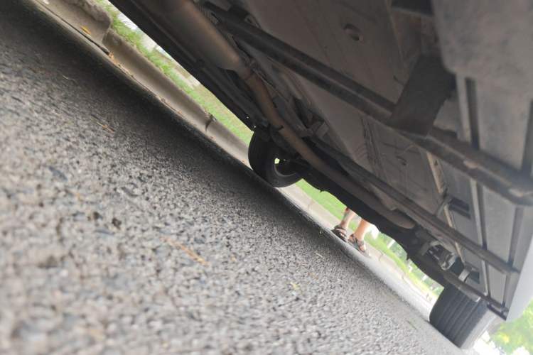 Used GAC Trumpchi GS4 2015 200T Manual Elite Edition Chassis Front Left