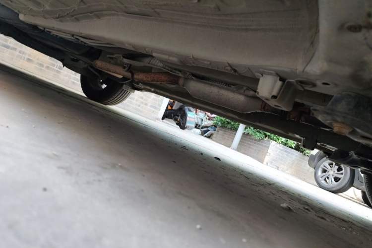 Used GAC Trumpchi GS4 2015 200T Manual Elite Edition Chassis Front Right