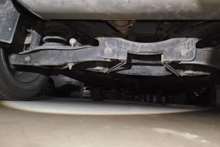 Used GAC Trumpchi GS4 2015 200T Manual Elite Edition Chassis Rear