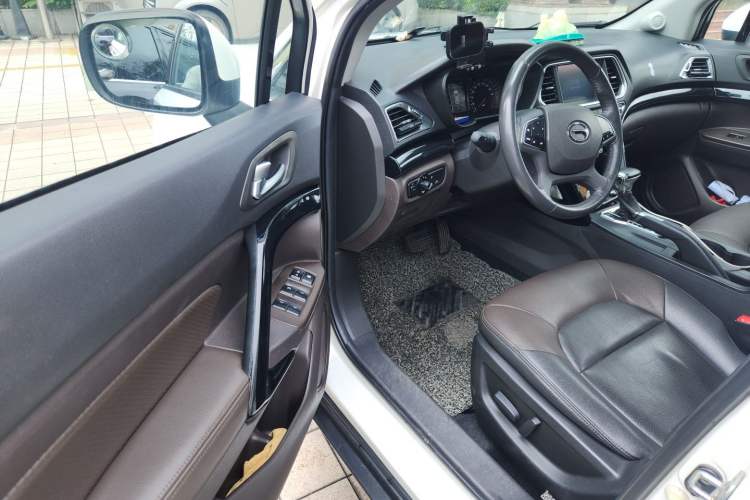 Used GAC Trumpchi GS4 2015 200T G-DCT Luxury Edition Driver Seat
