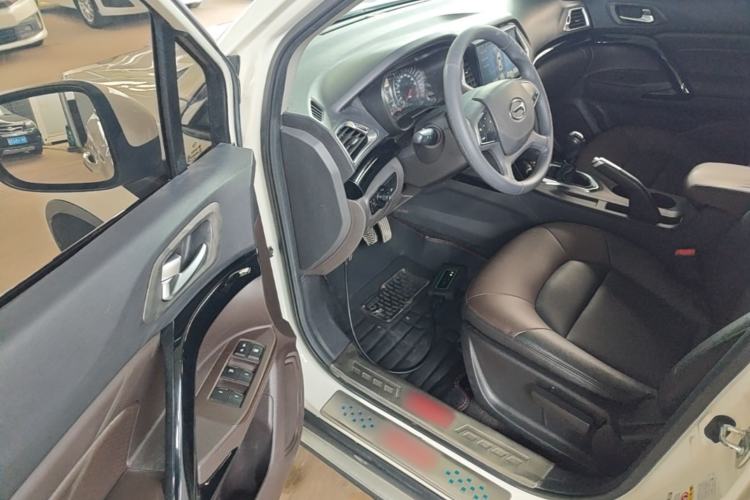 Used GAC Trumpchi GS4 2015 200T Manual Elite Edition Driver Seat
