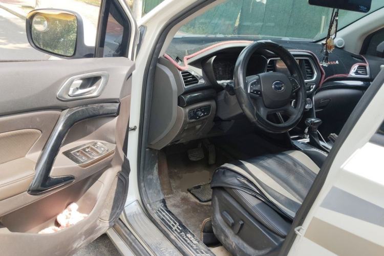 Used GAC Trumpchi GS4 2015 200T G-DCT Luxury Edition Driver Seat