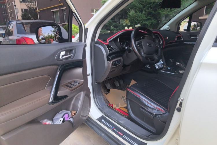 Used GAC Trumpchi GS4 2015 200T Manual Elite Edition Driver Seat