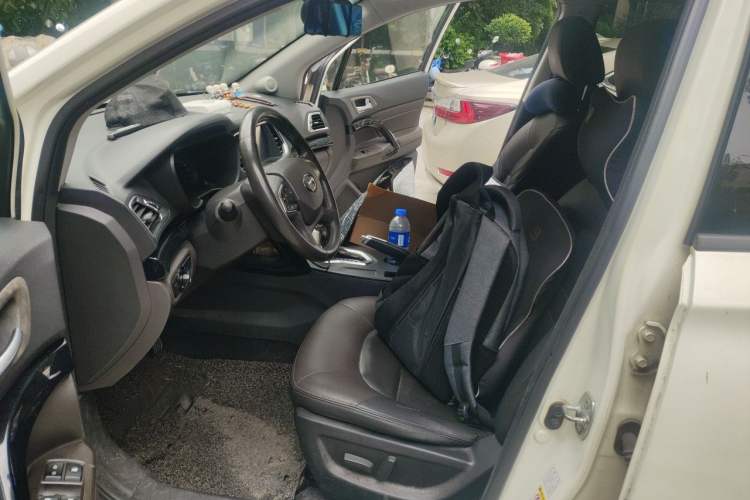 Used GAC Trumpchi GS4 2015 200T G-DCT Luxury Edition Driver Seat