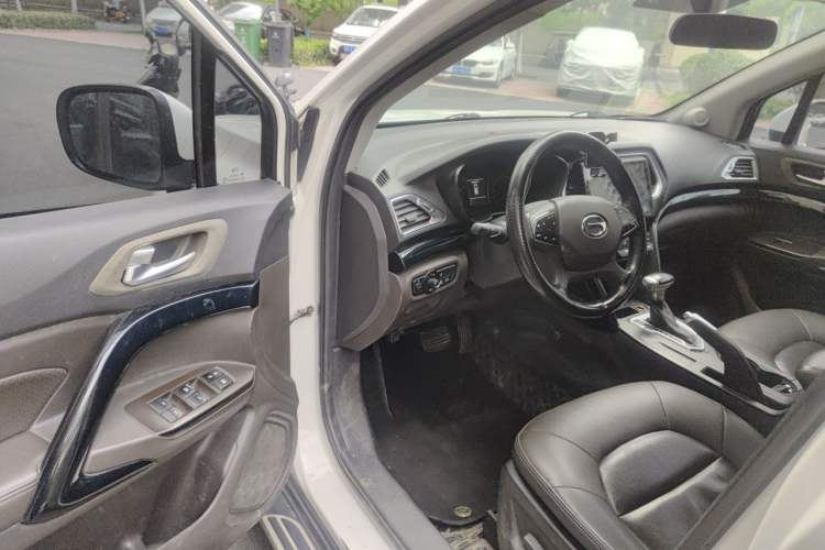 Used GAC Trumpchi GS4 2015 200T G-DCT Luxury Edition Driver Seat