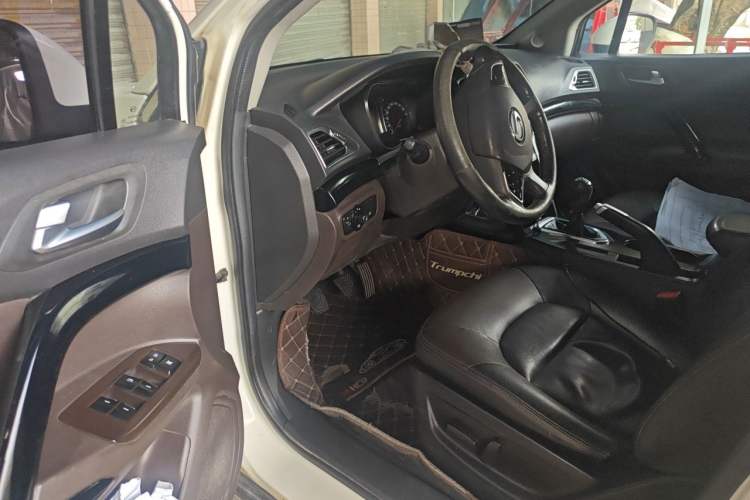 Used GAC Trumpchi GS4 2015 200T Manual Luxury Edition Driver Seat