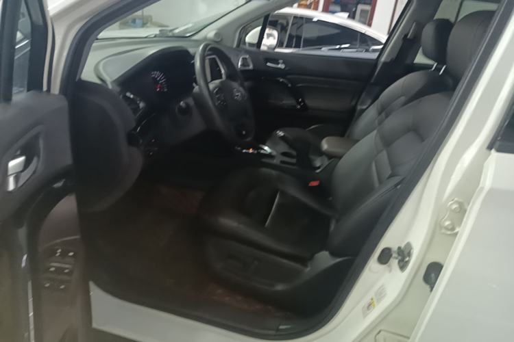 Used GAC Trumpchi GS4 2015 200T G-DCT Luxury Edition Driver Seat