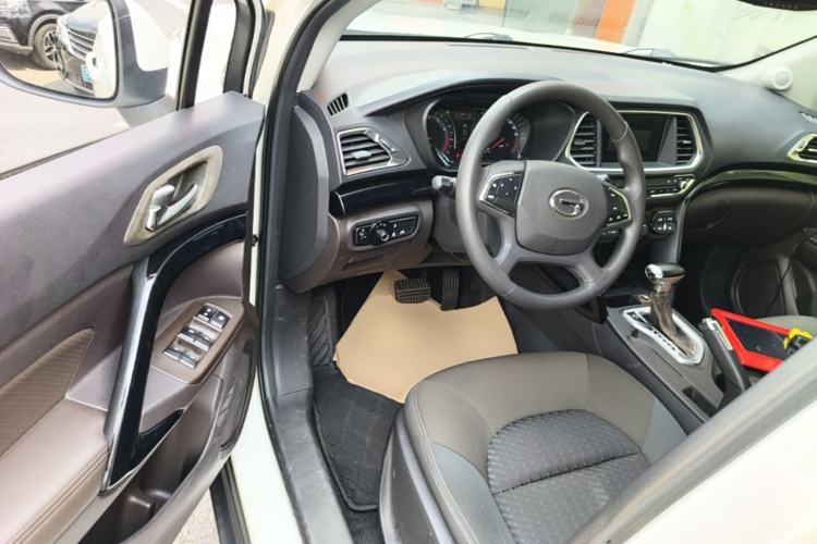 Used GAC Trumpchi GS4 2015 200T G-DCT Elite Edition Driver Seat