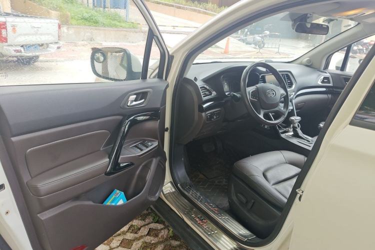 Used GAC Trumpchi GS4 2015 200T G-DCT Luxury Edition Driver Seat