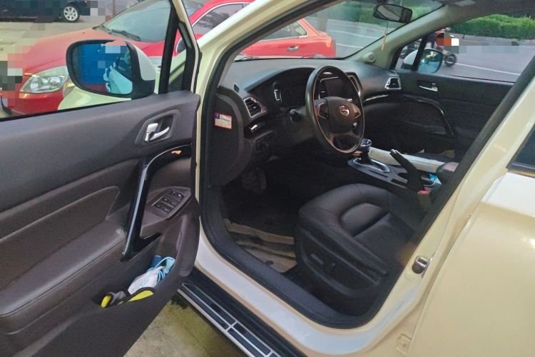 Used GAC Trumpchi GS4 2015 200T G-DCT Luxury Edition Driver Seat