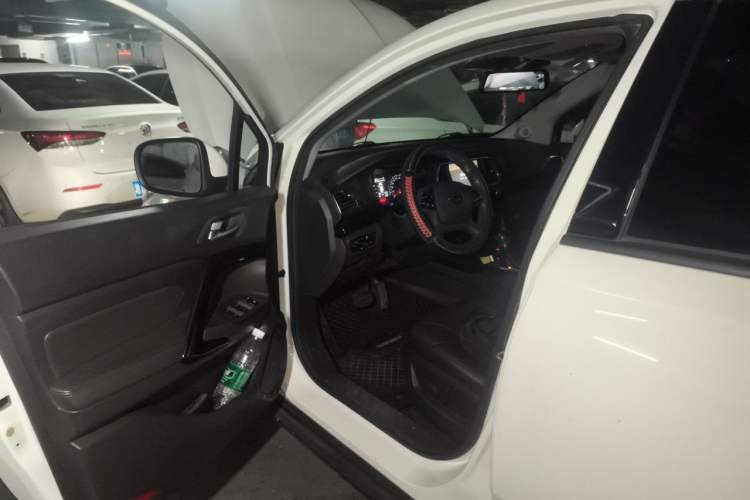 Used GAC Trumpchi GS4 2015 200T G-DCT Luxury Edition Driver Seat