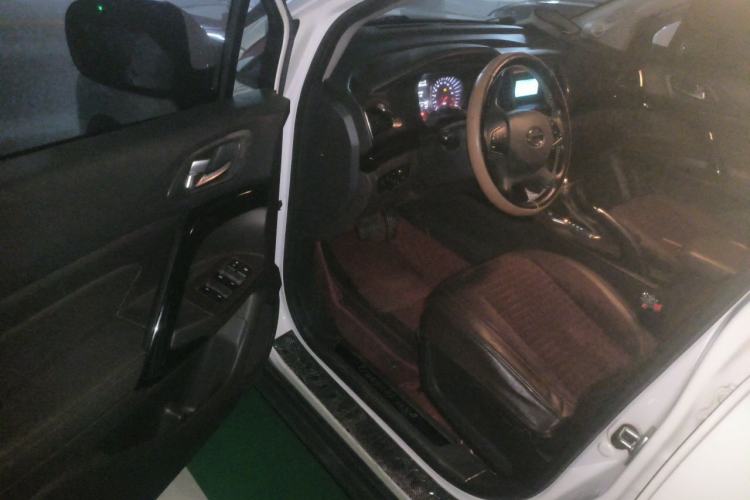 Used GAC Trumpchi GS4 2015 200T G-DCT Elite Edition Driver Seat
