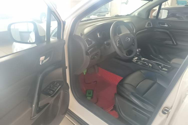 Used GAC Trumpchi GS4 2015 200T G-DCT Elite Edition Driver Seat