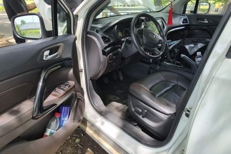 Used GAC Trumpchi GS4 2015 200T Manual Elite Edition Driver Seat