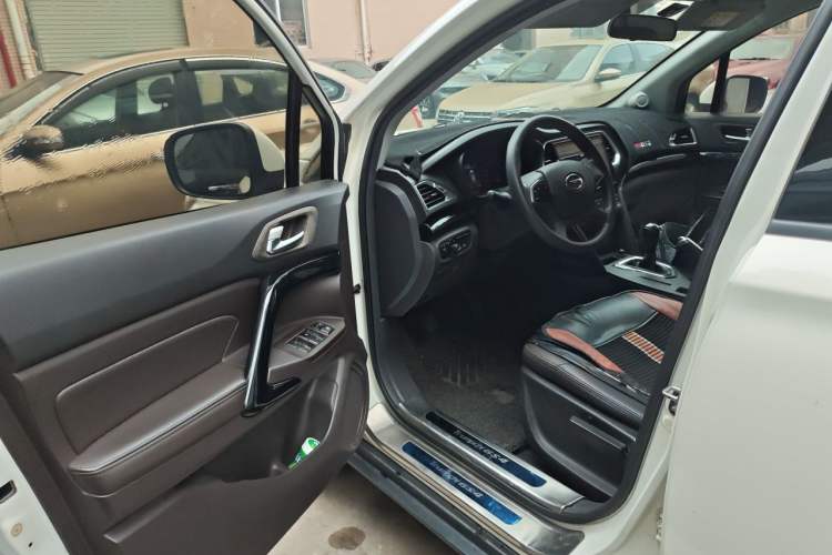 Used GAC Trumpchi GS4 2015 200T Manual Elite Edition Driver Seat
