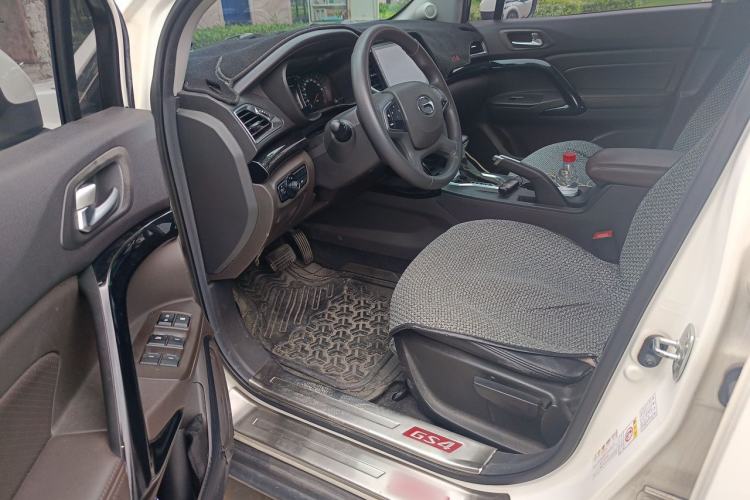 Used GAC Trumpchi GS4 2015 200T G-DCT Elite Edition Driver Seat