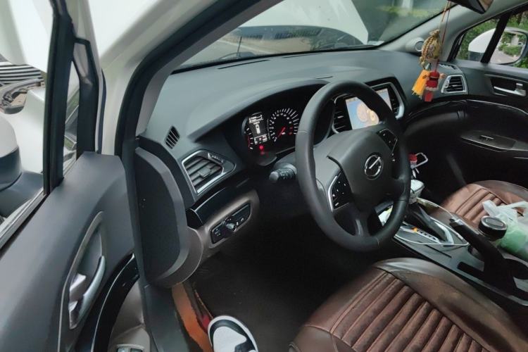 Used GAC Trumpchi GS4 2015 200T G-DCT Elite Edition Driver Seat
