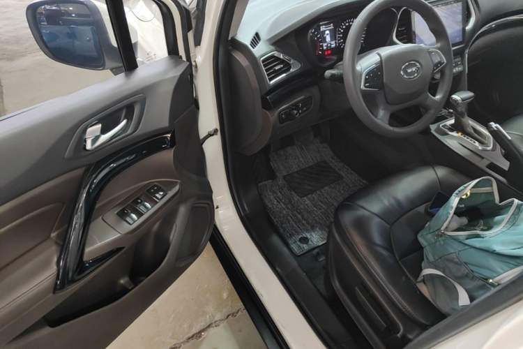 Used GAC Trumpchi GS4 2015 200T G-DCT Elite Edition Driver Seat