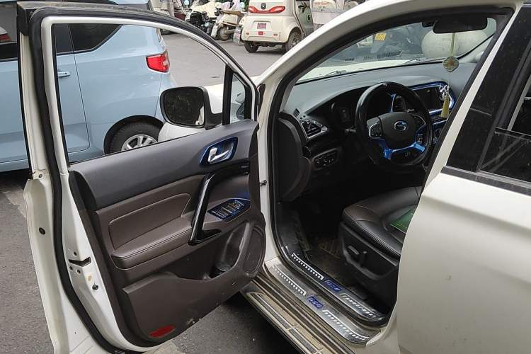 Used GAC Trumpchi GS4 2015 200T Manual Luxury Edition Driver Seat