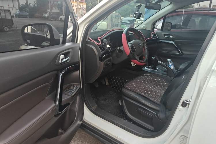 Used GAC Trumpchi GS4 2015 200T Manual Elite Edition Driver Seat