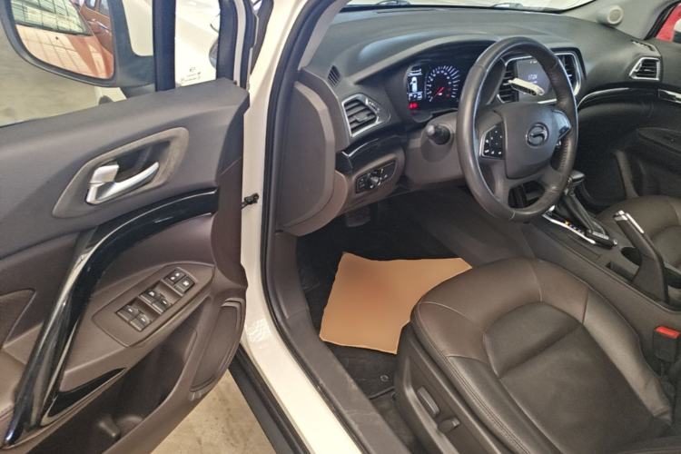 Used GAC Trumpchi GS4 2015 200T G-DCT Luxury Edition Driver Seat