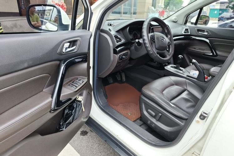 Used GAC Trumpchi GS4 2015 200T Manual Luxury Edition Driver Seat