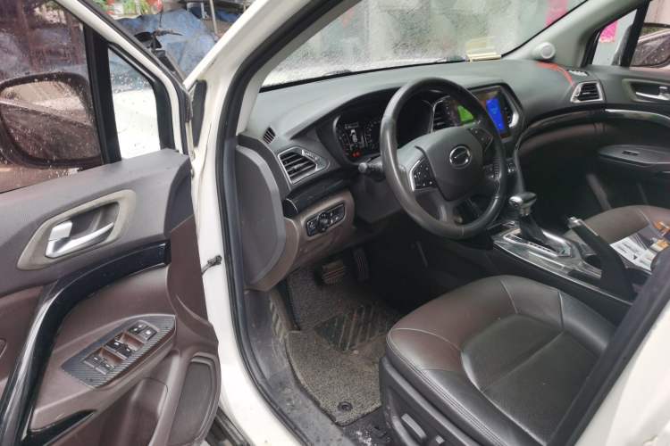 Used GAC Trumpchi GS4 2015 200T G-DCT Luxury Edition Driver Seat