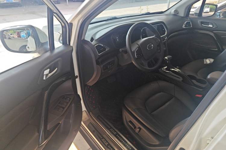 Used GAC Trumpchi GS4 2015 200T G-DCT Luxury Edition Driver Seat