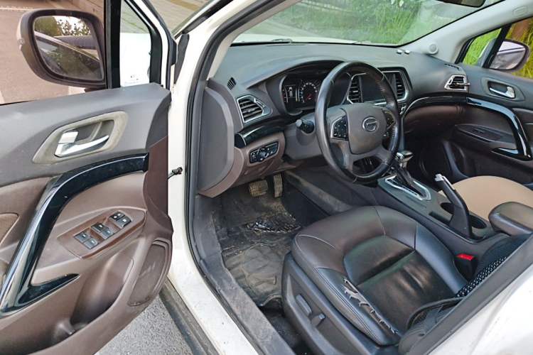 Used GAC Trumpchi GS4 2015 200T G-DCT Luxury Edition Driver Seat