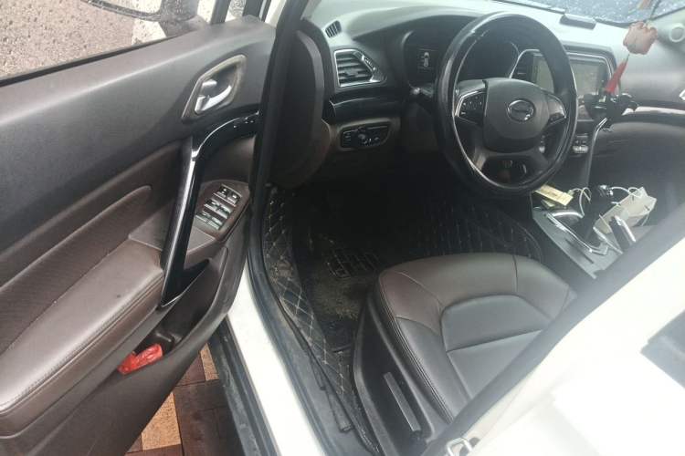Used GAC Trumpchi GS4 2015 200T Manual Elite Edition Driver Seat