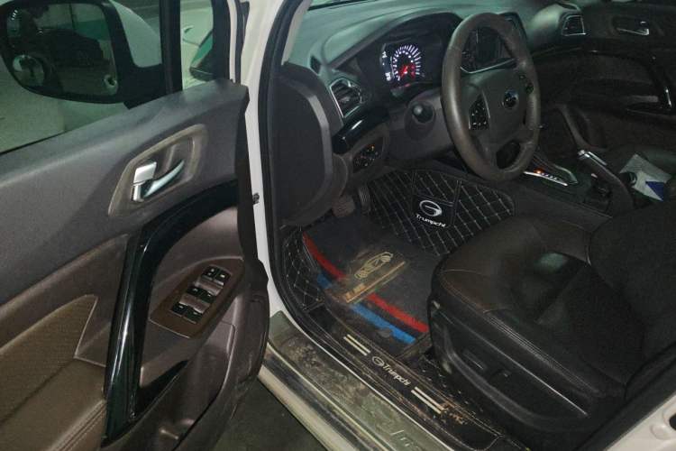 Used GAC Trumpchi GS4 2015 200T G-DCT Luxury Edition Driver Seat