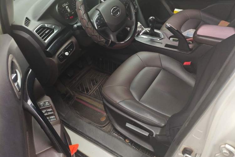 Used GAC Trumpchi GS4 2015 200T Manual Elite Edition Driver Seat