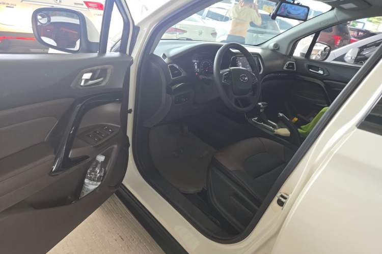 Used GAC Trumpchi GS4 2015 200T G-DCT Elite Edition Driver Seat