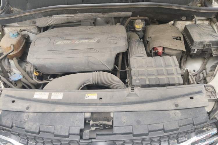 Used GAC Trumpchi GS4 2015 200T G-DCT Elite Edition Engine Bay