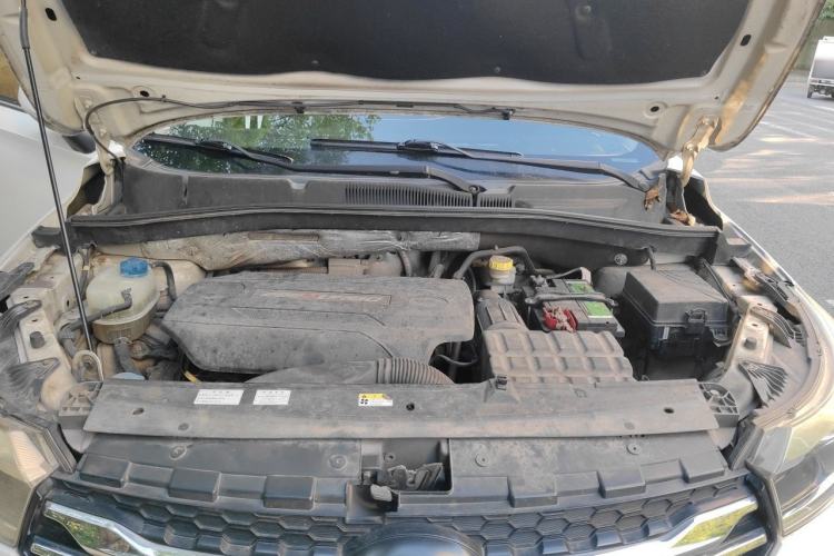 Used GAC Trumpchi GS4 2015 200T Manual Luxury Edition Engine Bay