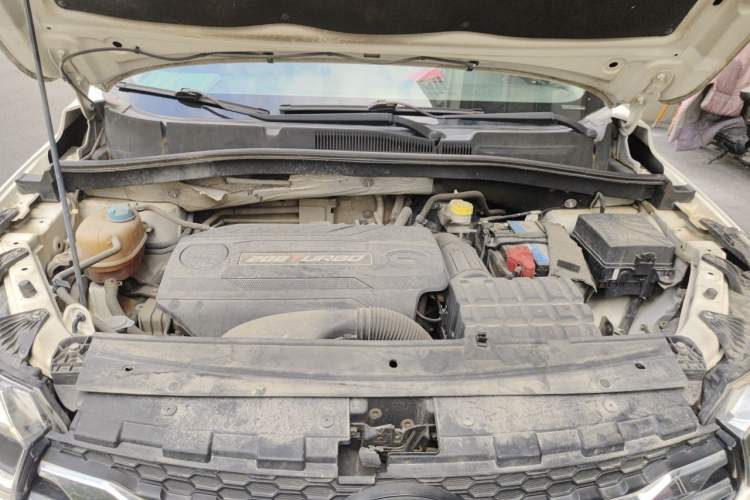 Used GAC Trumpchi GS4 2015 200T G-DCT Luxury Edition Engine Bay