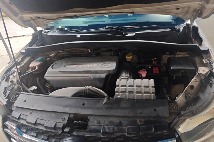 Used GAC Trumpchi GS4 2015 200T Manual Luxury Edition Engine Bay